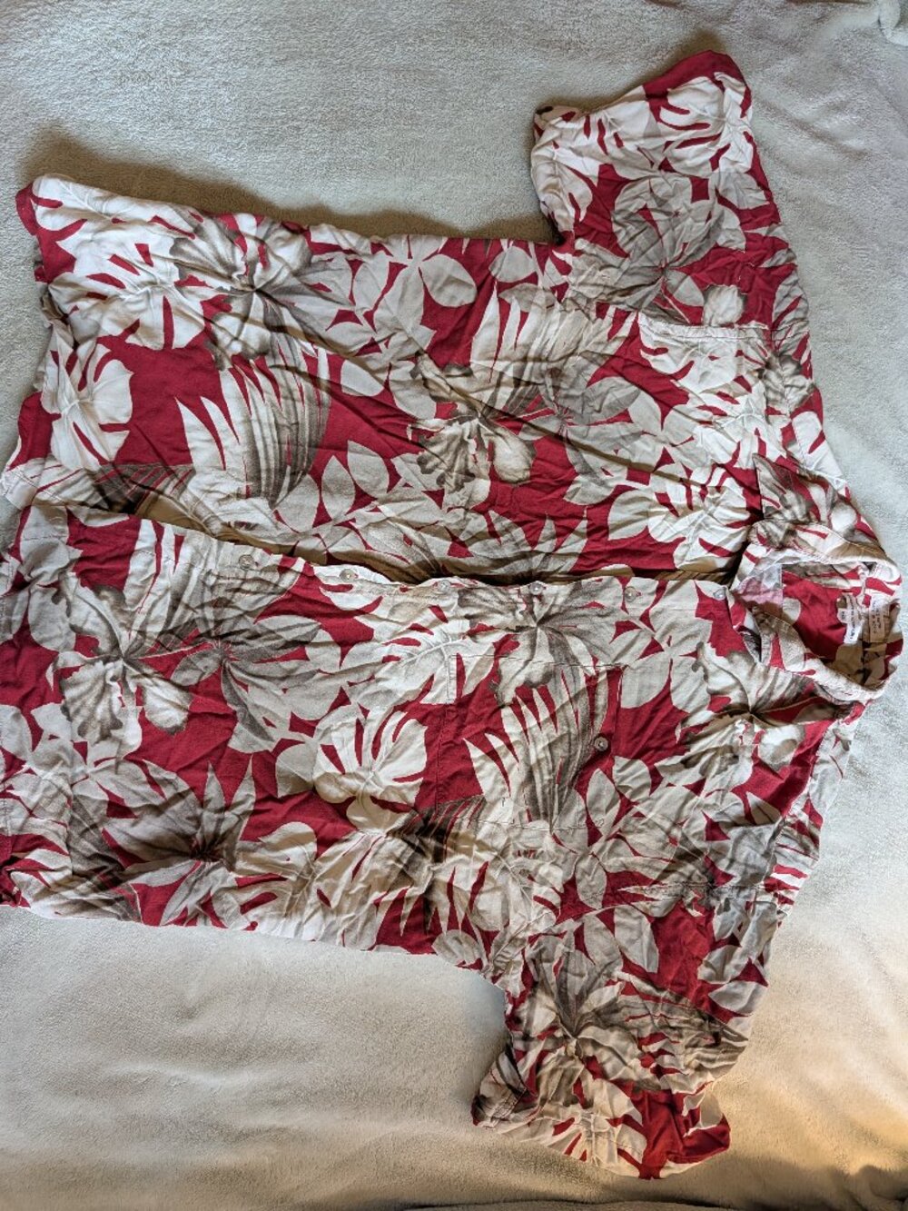 PIERRE CARDIN MENS XXL HAWAIIAN SHIRT Tee T Button Up Extra Large Red